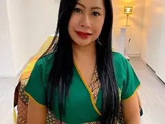 Sarah bei Riya Thai Massage
